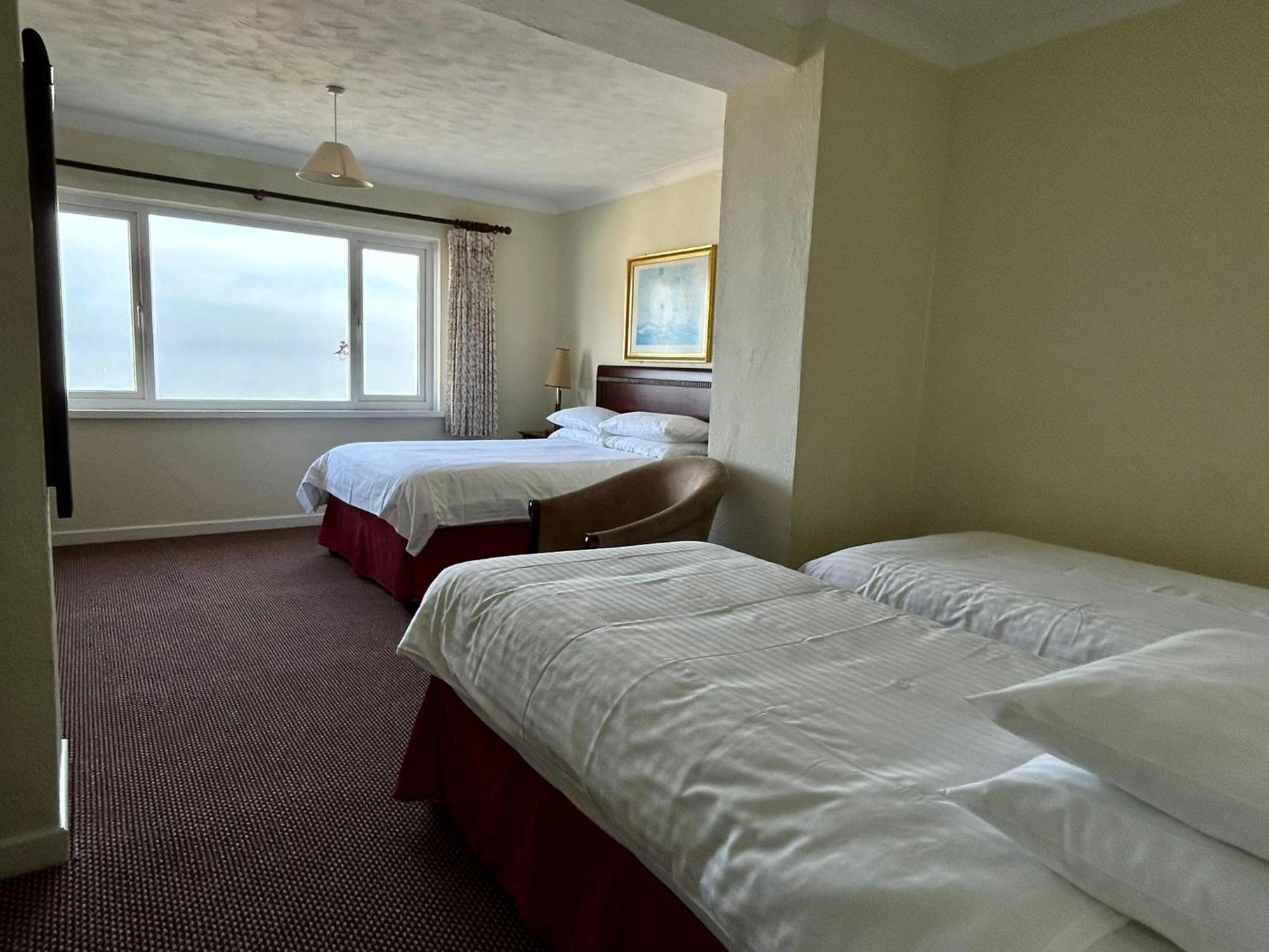 Bay View - Seafront, Sandown - Free Car Ferry For Bookings Of 3 Or More Nights, Subject To Availability מראה חיצוני תמונה