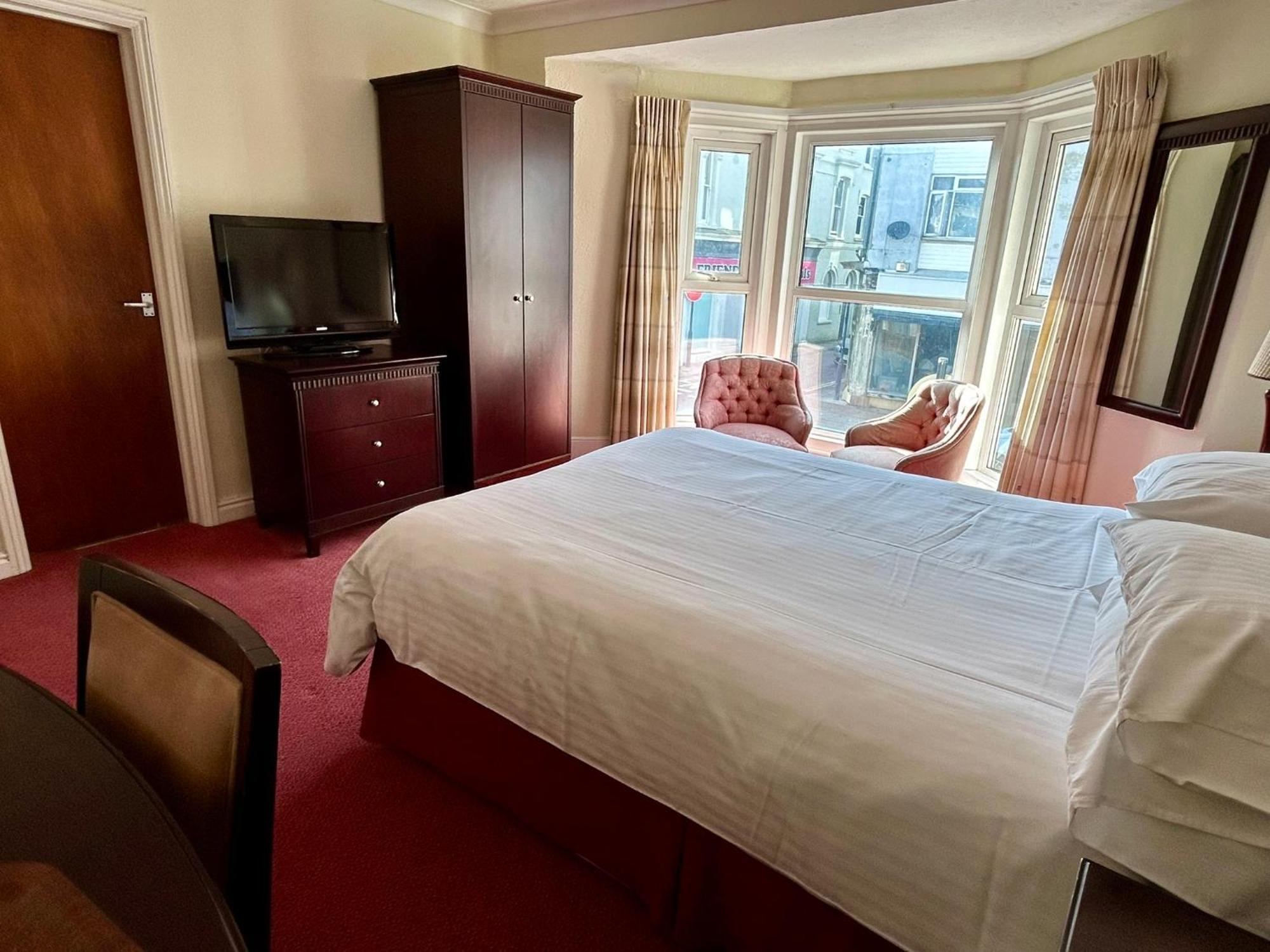 Bay View - Seafront, Sandown - Free Car Ferry For Bookings Of 3 Or More Nights, Subject To Availability מראה חיצוני תמונה